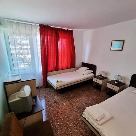 Hotel Excelsior 2*