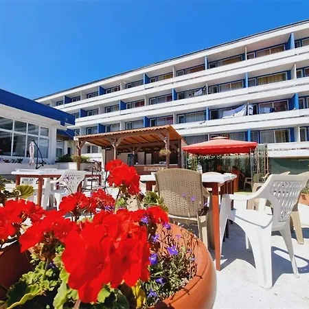 Almaris 2*