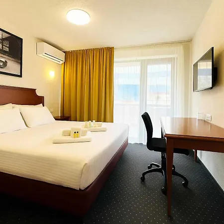 Hotel Almaris